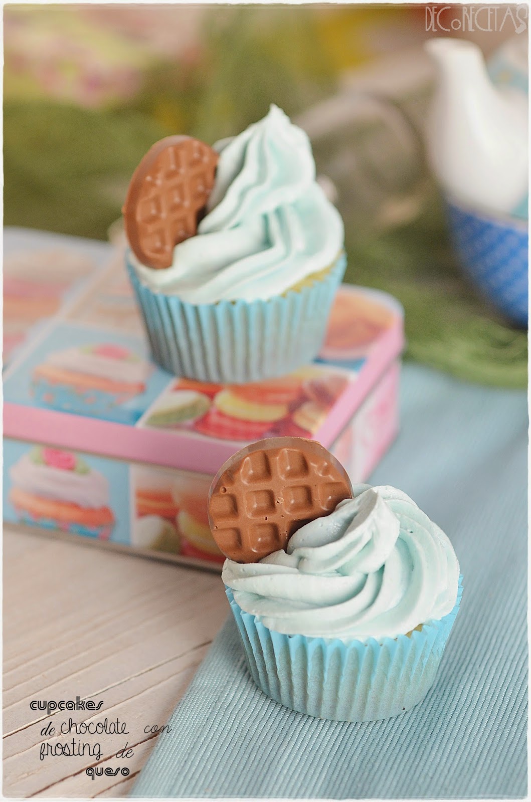 Cupcakes de chocolate con frosting de queso