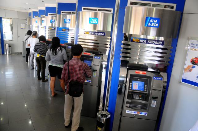 Tutorial Singkat Cara Isi Pulsa Lewat ATM BCA