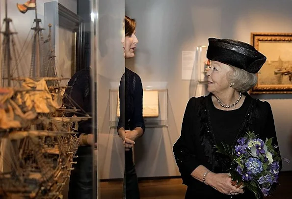 Princess Beatrix style, Beatrix hat, handbags, Beatrix jewels, pearl necklace, pearls earrings, diamond rings