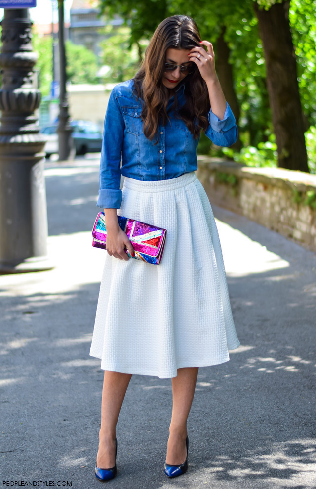 how to wear white midi skirt, denim shirt, court pumps. Street style work look Dasha Vukobratović