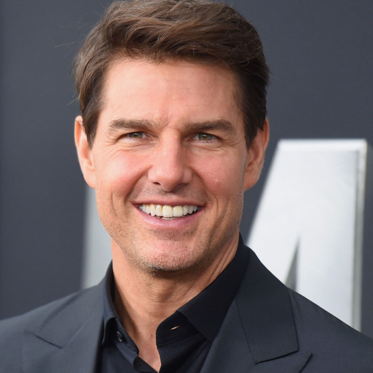 tom cruise voice actor