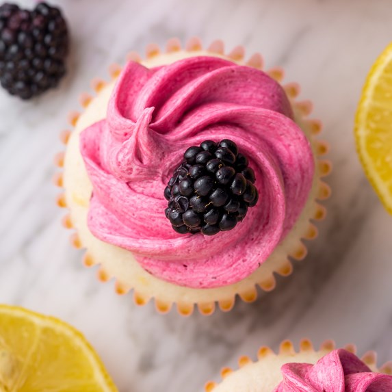 Lemon Cupcakes with Blackberry Buttercream #cake #dessert Lemon Cupcakes with Blackberry Buttercream #cake #dessert