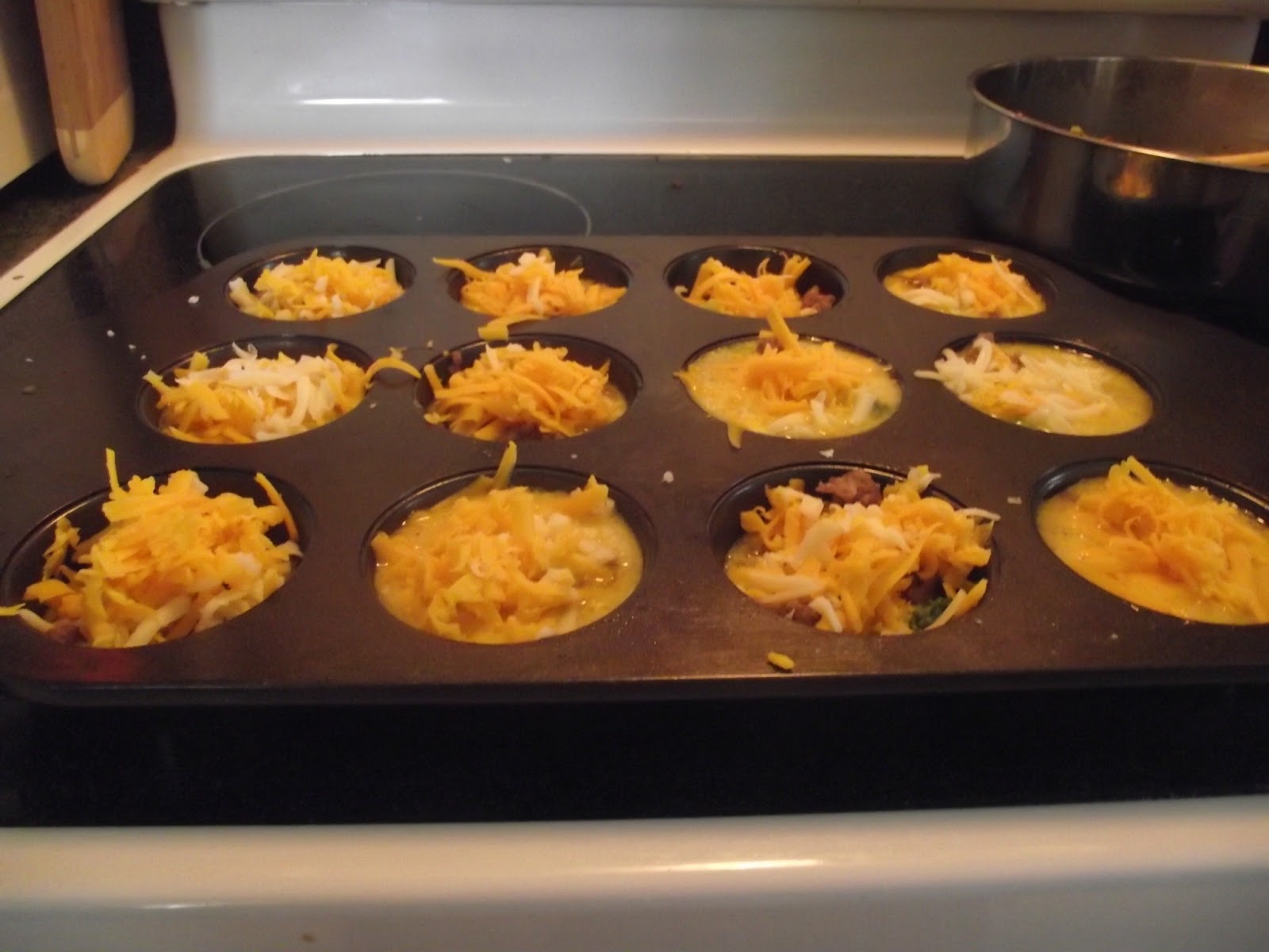 Mama's Beautiful Life: An Omelet Muffin or a Breakfast Cupcake