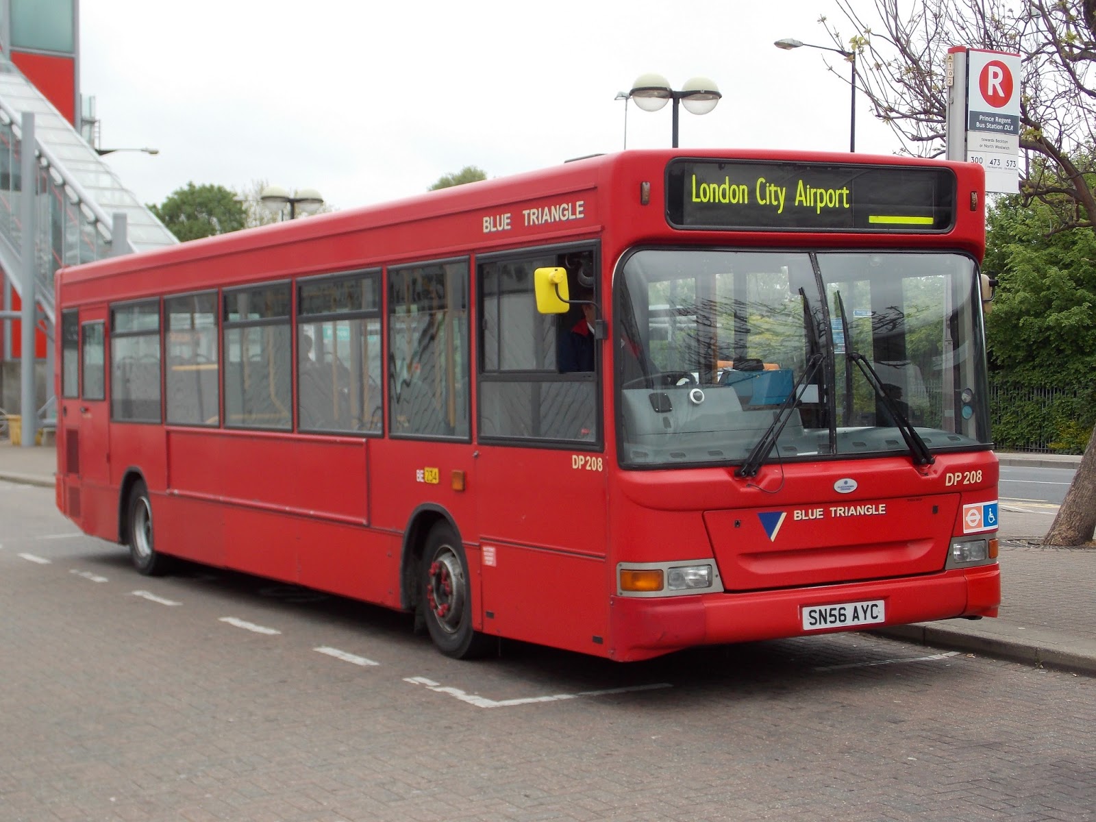 East London Bus Blog: Route 573 (Free Shuttle Bus)