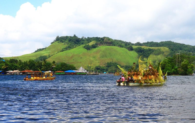 Danau SentaniKabupaten Jayapura Direktori Tempat Wisata jpg (800x507)