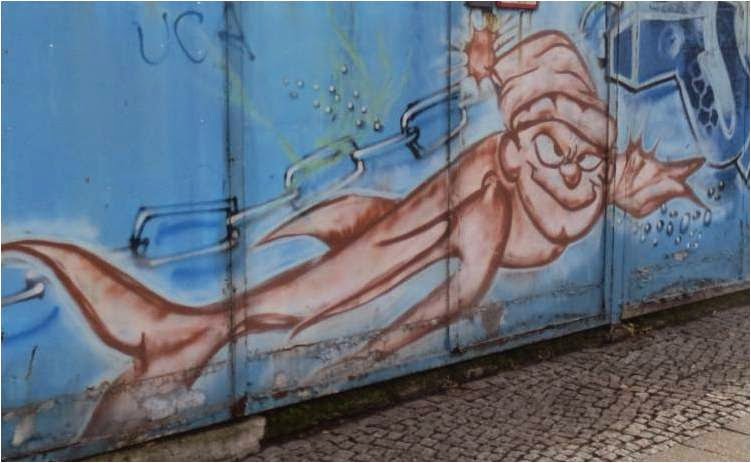 Santa Claus, fish, graffiti, Berlin, Germany