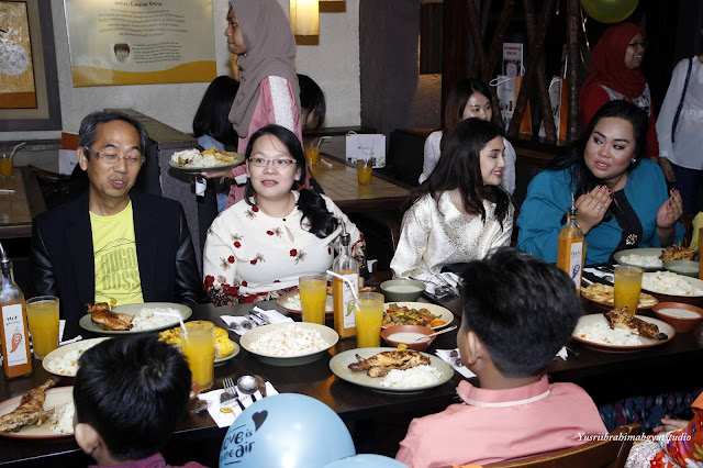 Majlis berbuka Puasa Bersama anak-anak yatim dan Selebriti di Nando's | Foto oleh Yusri Ibrahim