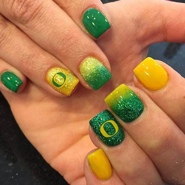 Short Santa Claus Nails Short Santa Claus Nails