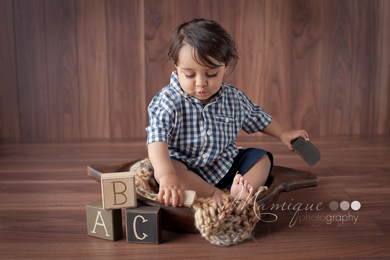 Lower Mainland child photography - cute boy with blocks