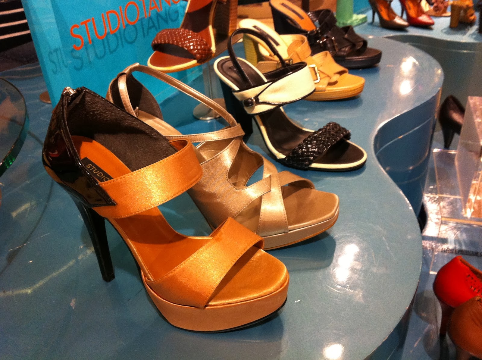 Pn Tay's Blog: Free Tangs Studio Shoes