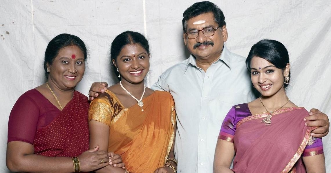 pirivom santhipom serial title song