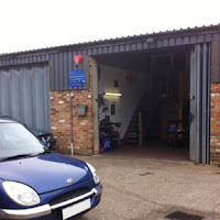 darran france mechanic workshop photo darran france mechanic workshop