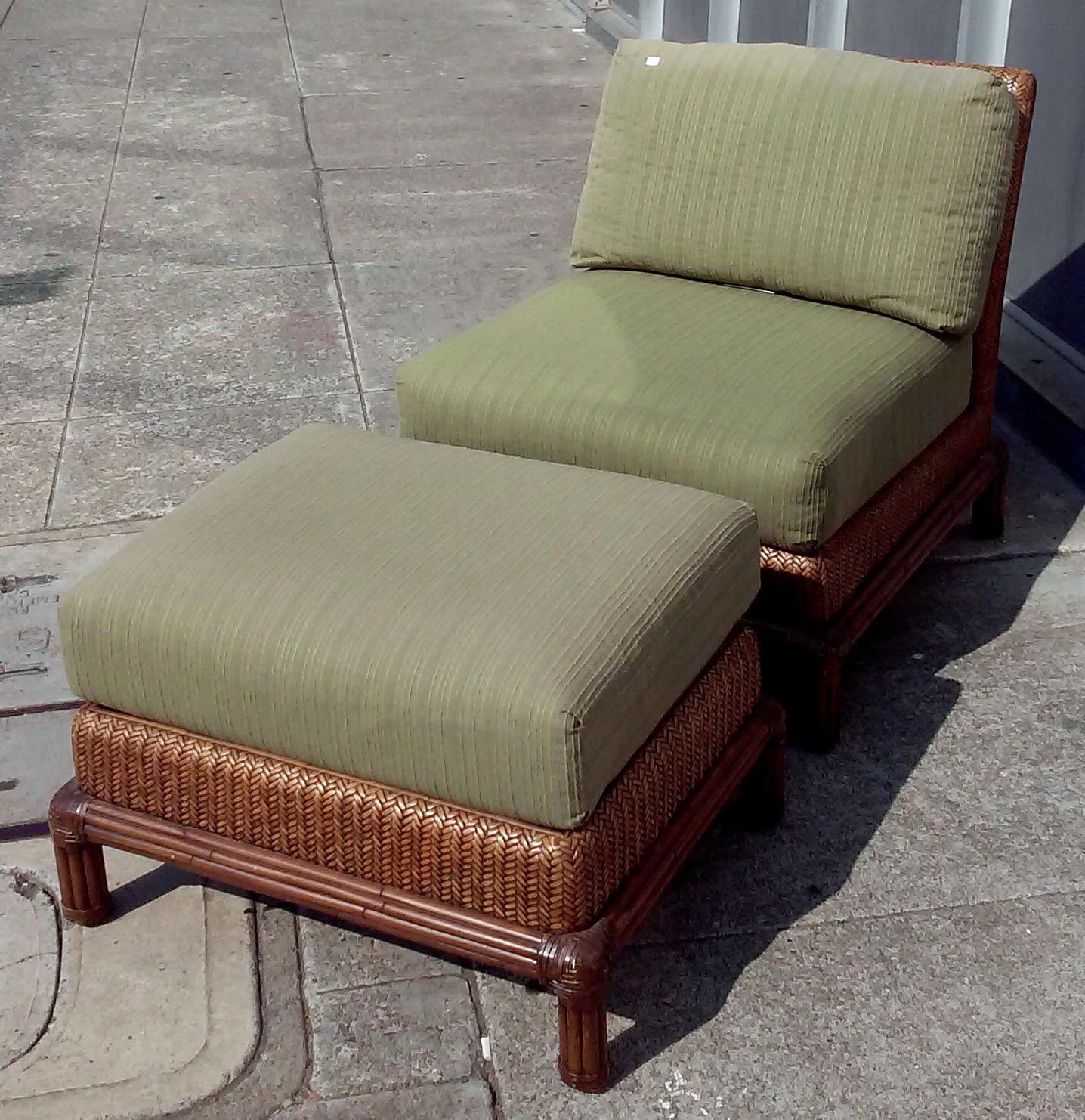 UHURU FURNITURE & COLLECTIBLES SOLD **BARGAIN BUY** 18488 Rattan