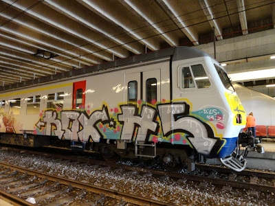 KOX HS graffiti