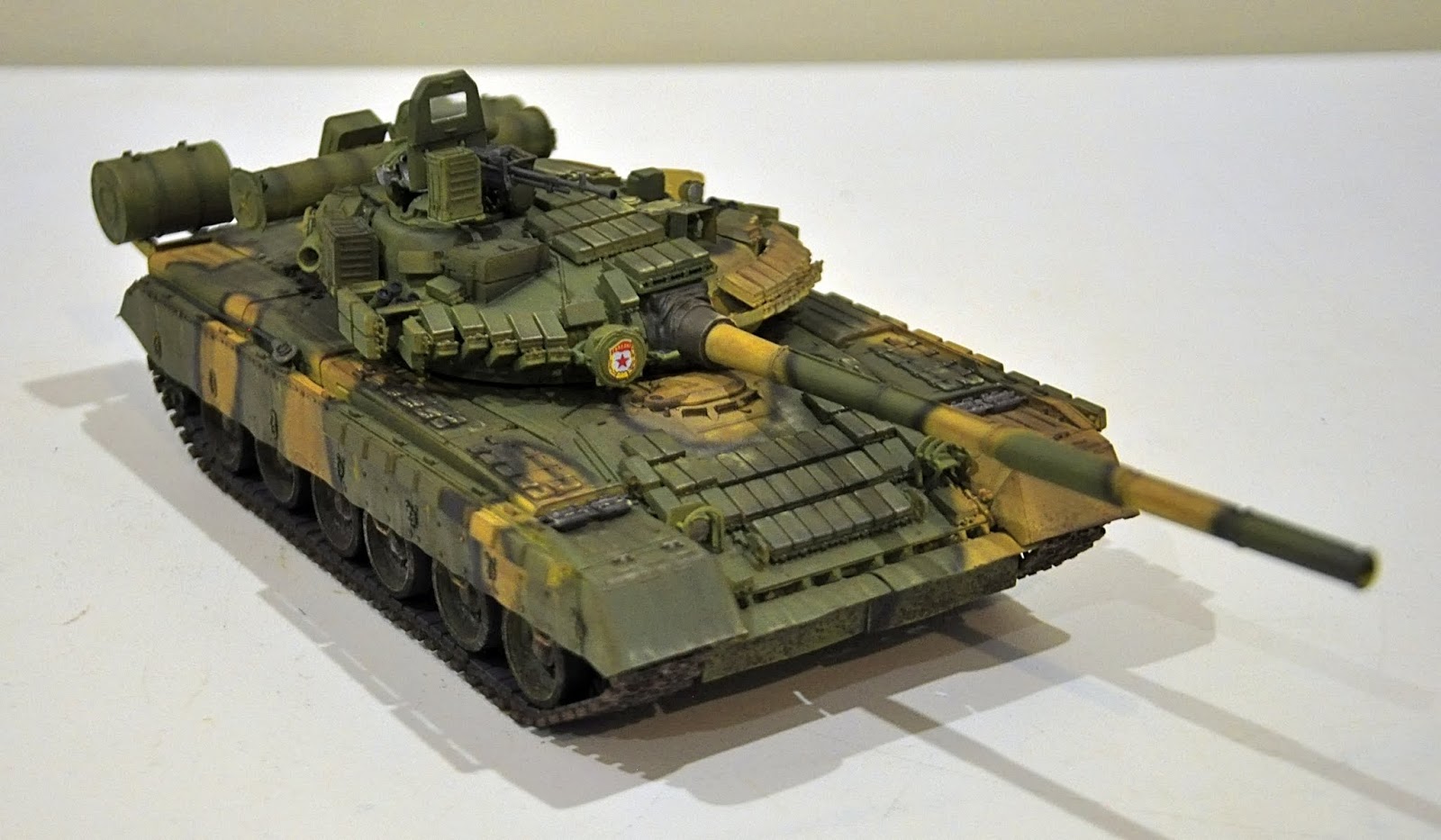 Trumpeter Model Kit Trumpeter 1:35 Scale Russian T-80 BV MBT Model