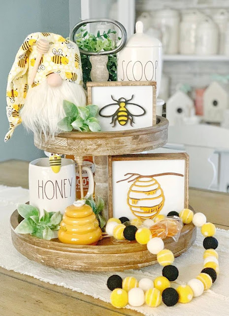 Brandi Raae Farmhouse Style Honey Bee Decor Farmhouse Style Honey Bee Decor
