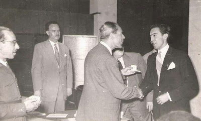 Entrega de medalla a José Vinagre en 1951