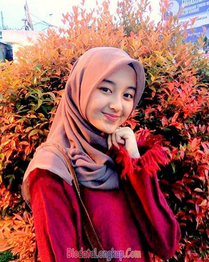 Foto Cewek2 Cantik Lucu Berhijab Anak Remaja Smp Kelas 8 Foto Cewek2