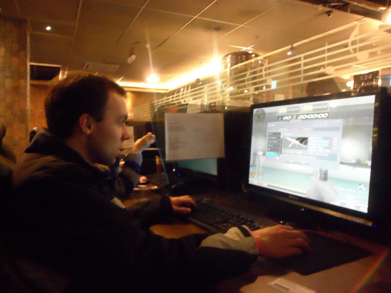 Korean Adventure: PC Bong and MUSTOY cafe