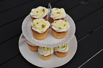 Cupcake nhân kem tươi chanh leo