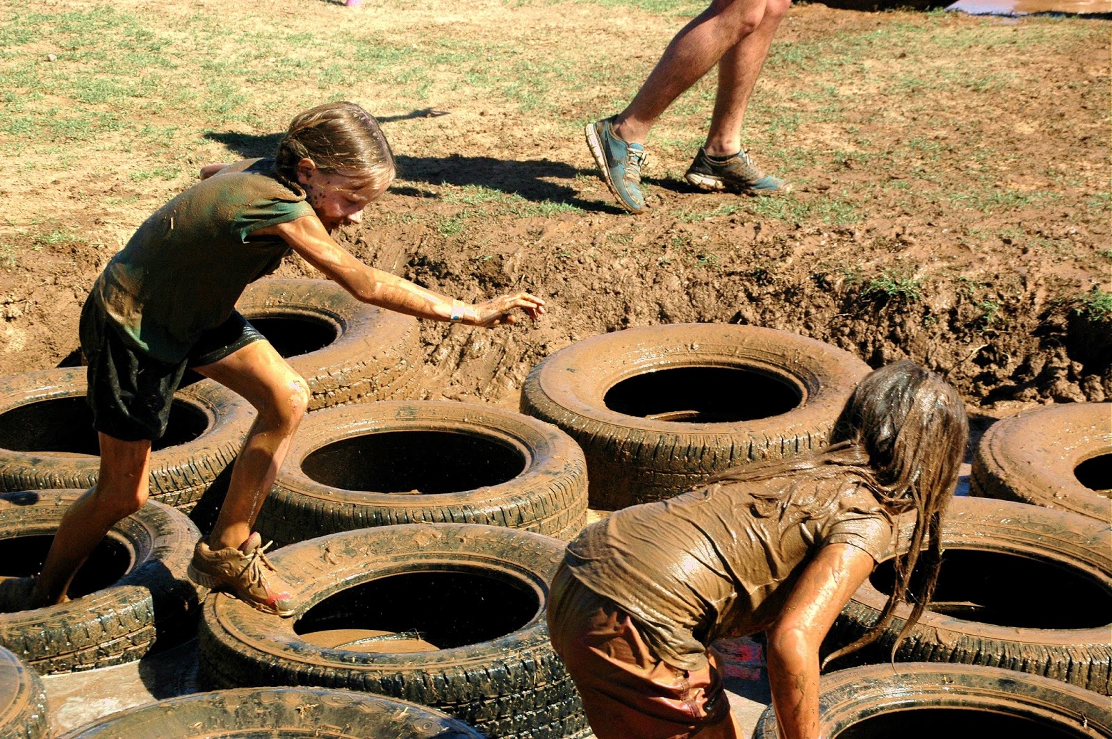 MARLEY & GRAYSON'S SUPER FANTASTIC BLOG Mighty Mud Mania 2013