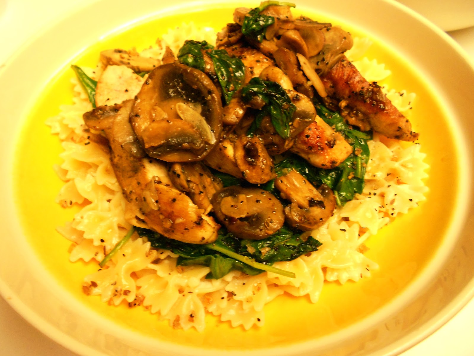 Artfully Graced GARLIC CHICKEN, MUSHROOMS AND SPINACH on PASTA