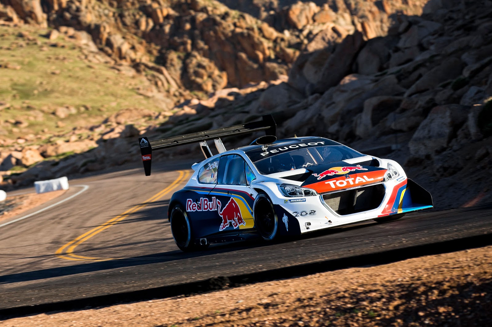 Race To The Clouds World Record 2017 Motorsport Modeller Nine Times World Rally Champion Sébastien Loeb Has Smashed The Record To Be Fastest Man Run Pikes Peak International Hill Climb