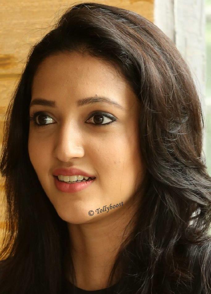 Glamorous Indian Girl Model Neha Shetty Hot Face Closeup Stills