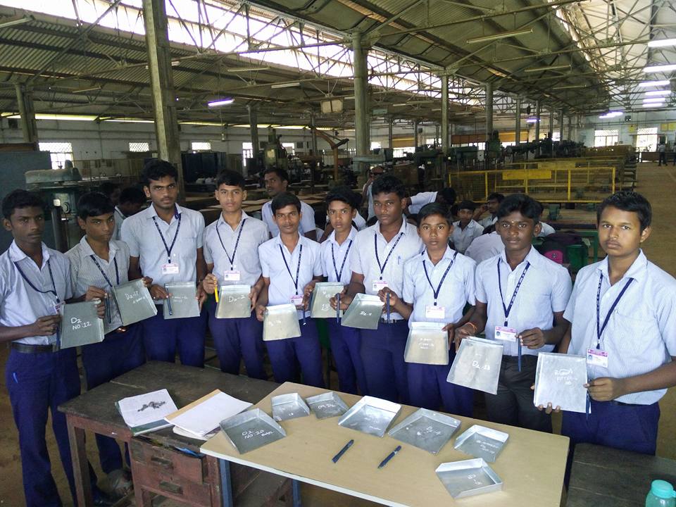 FITTER TRADE PRACTICAL JOB . MAKING TRAY & COLD CHISEL