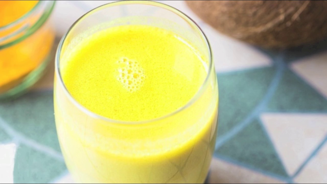 Drink This GingerTurmeric Mixture Before Bed to Cleanse Your Liver And