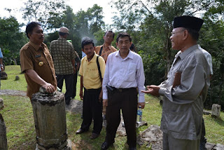 Makam Mahligai Barus Makam Mahligai Barus