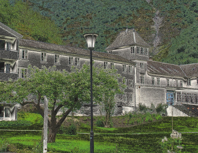 The quaint and charming Fretheim Hotel in Flåm holds many secrets as well.