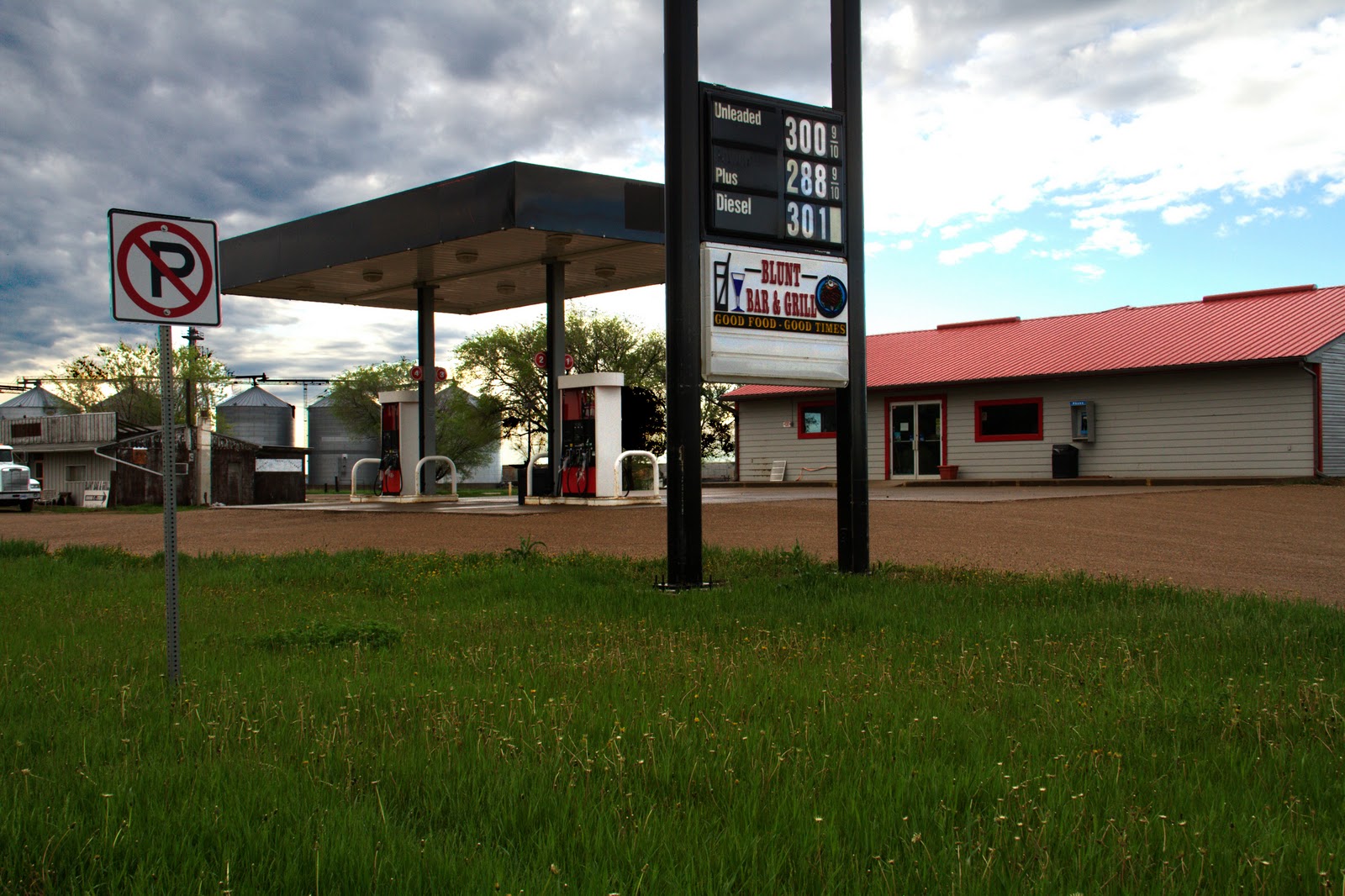 Doctor Bob's Bike Blog Day 70 5/21/2011 Pierre, South Dakota to