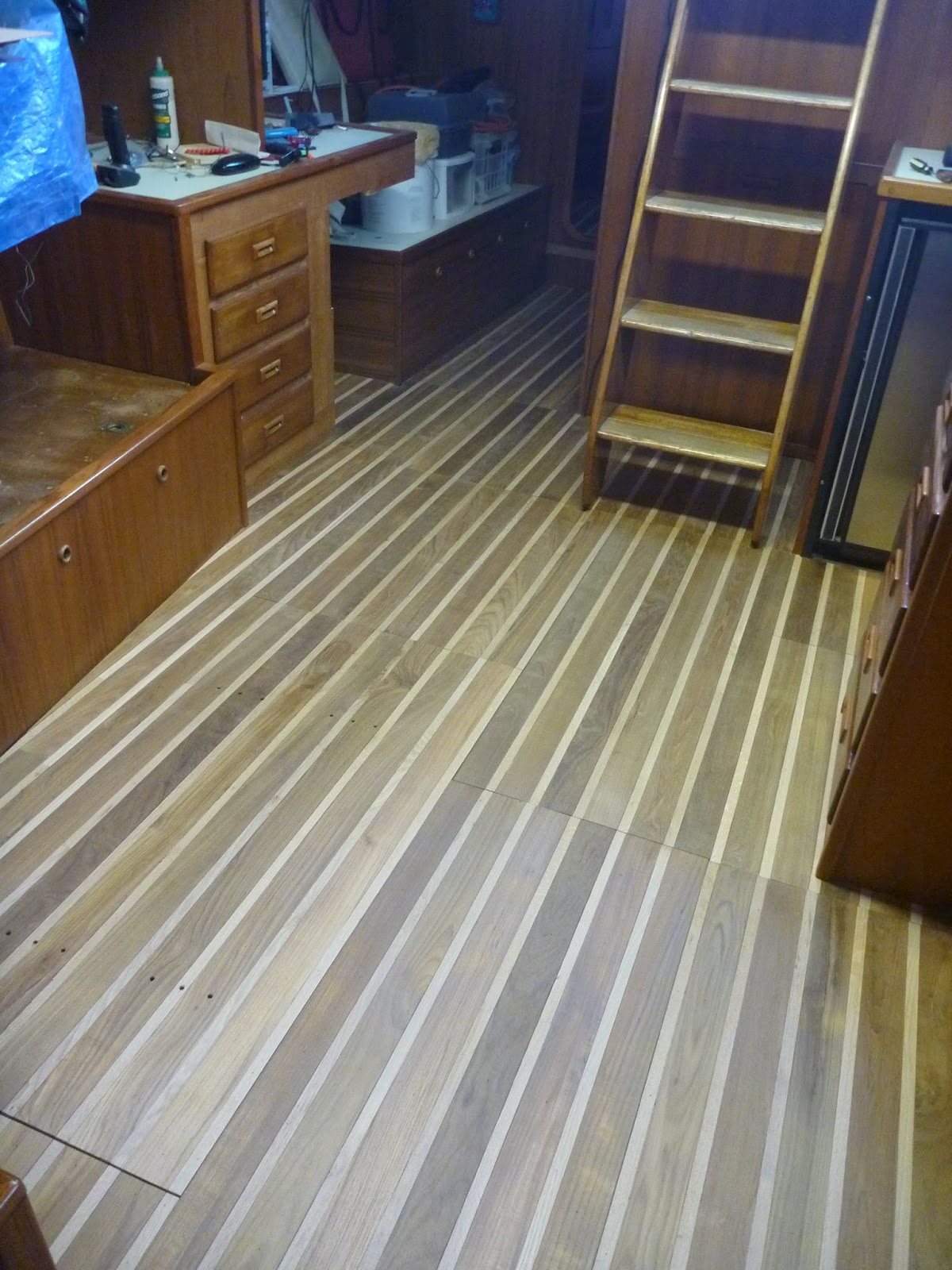 Phoenix's Flight Phoenix's New Cabin Sole Part 2 Installation