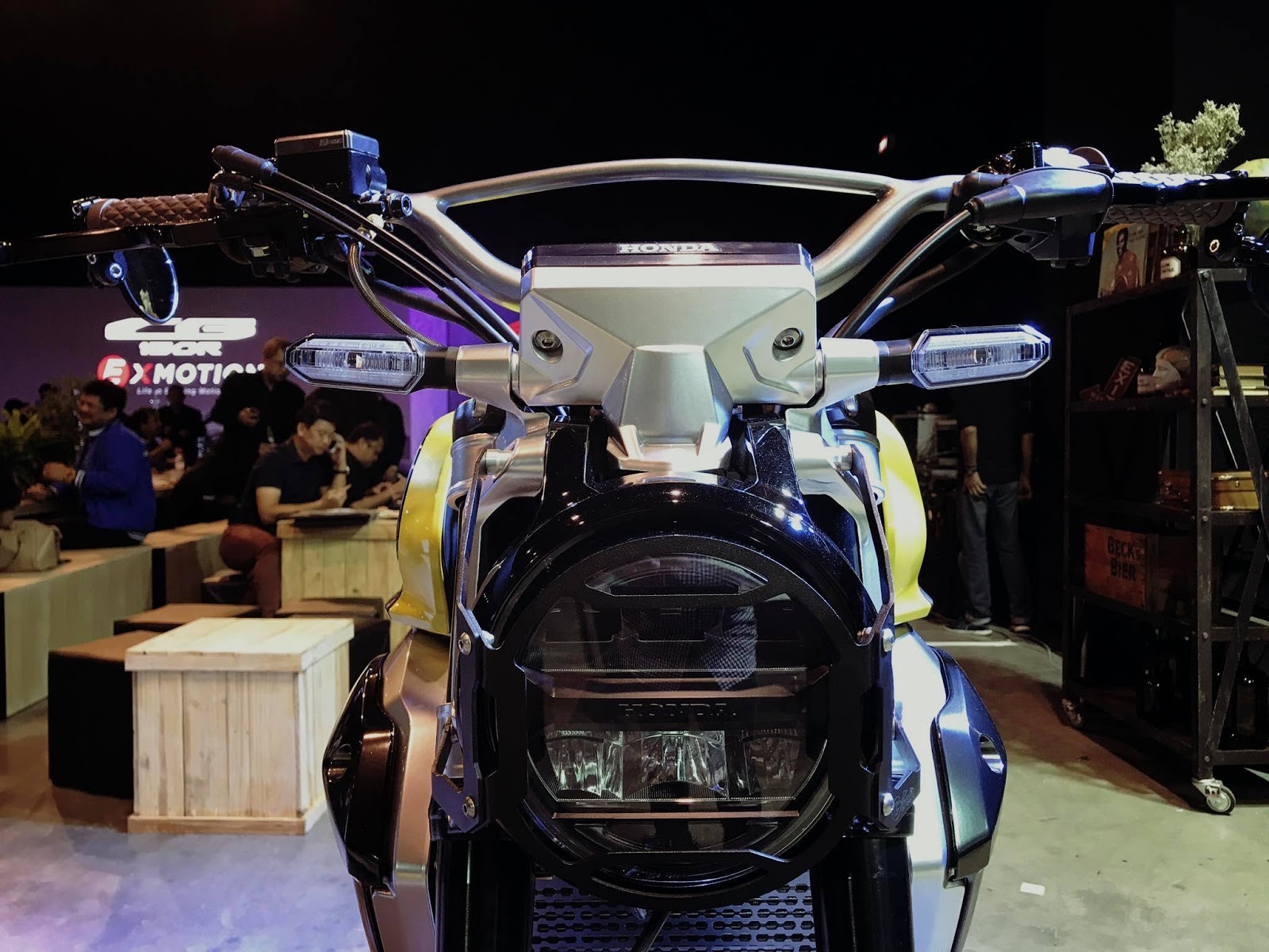 Mega gallery modifikasi Honda CB150R Exmotion Thailand - Sobatmotor.com
