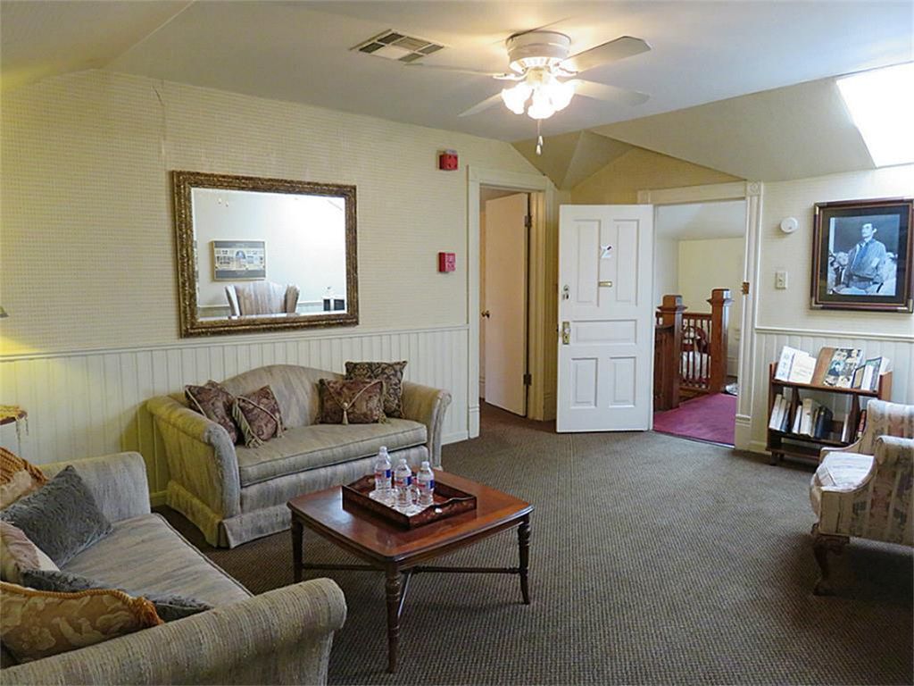 Sweet House Dreams 1899 Victorian Bed and Breakfast in Galveston, Texas