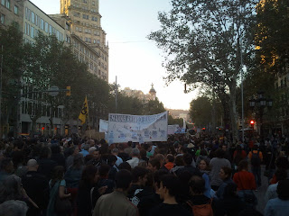 2000 people at the #Globalnoise march in #Barcelona #13OBcn