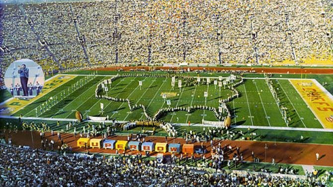 Mahound's Paradise: When Super Bowl Halftime Performances Weren't Freak ...