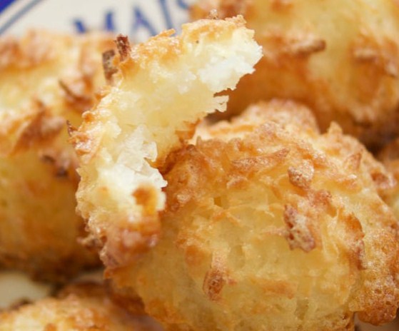 Gluten Free 3 Ingredient Coconut Macaroons Gluten Free 3 Ingredient Coconut Macaroons