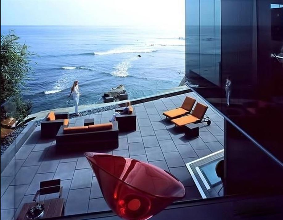One Of A Kind Glass House Is For Sale In La Jolla Bird Rock For