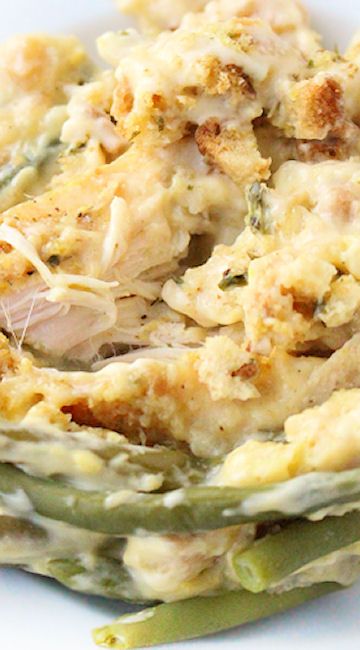 This Creamy Crockpot Chicken Stuffing and Green Beans is the one-pot hotdish at its best. It literally takes only a few minutes to put it together.