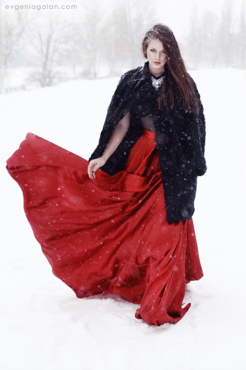 As belas fotografias fashion com um toque de contos de fadas de Evgenia Galan Evgenia Galan 500px fotografia fashion contos fadas fantasia mulheres modelos moda beleza