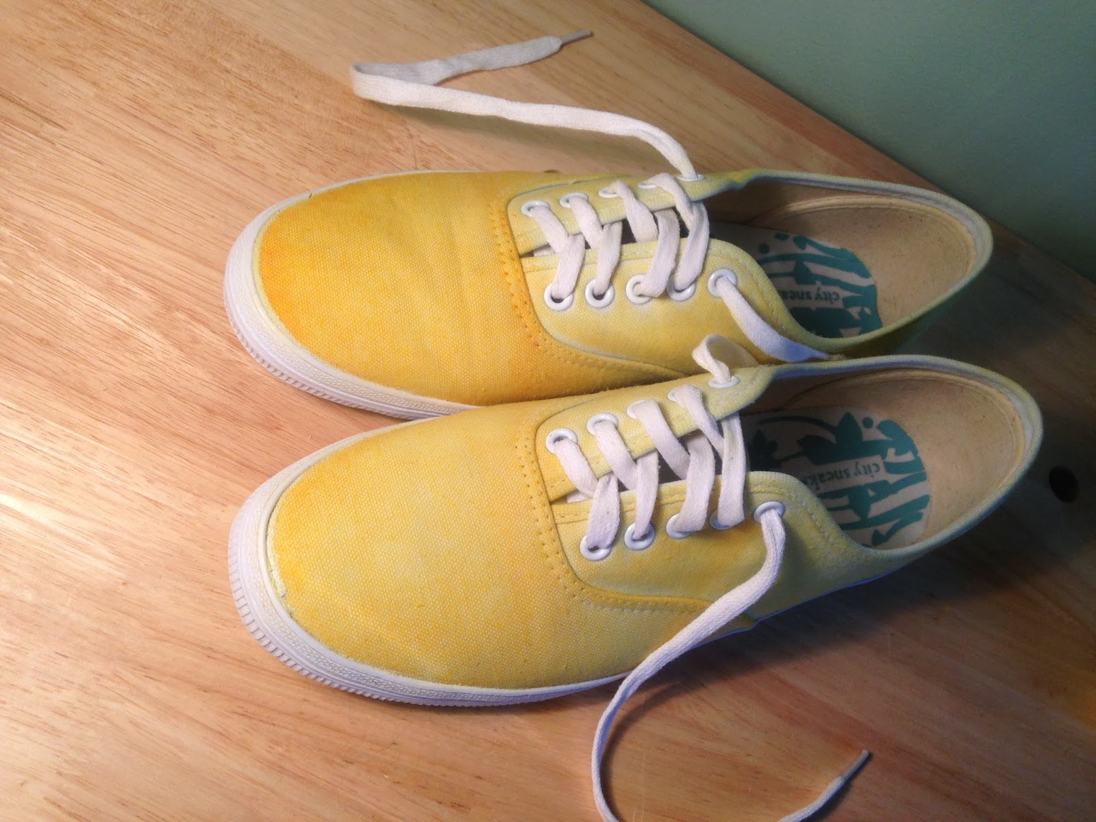 How To, How Hard, and How Much DIY Ombre/Gradient Shoes