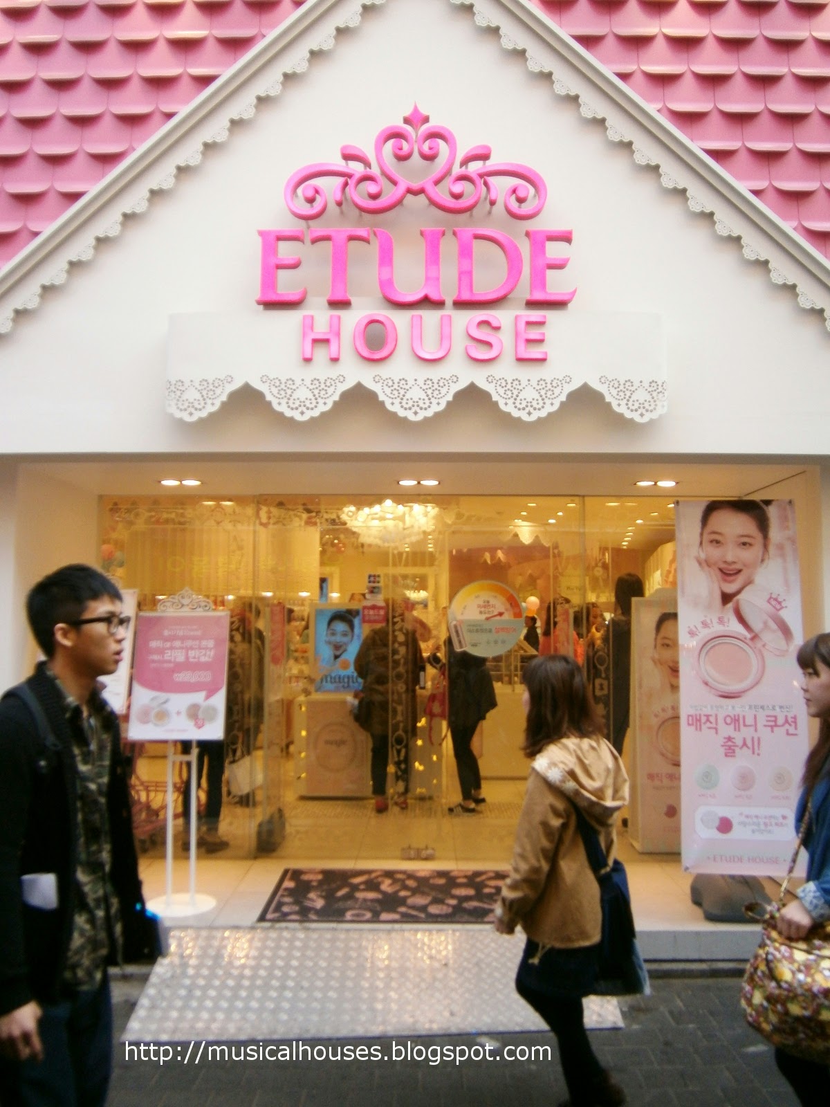  Etude House  K Beauty Korea Travels Flagship Store Visit 