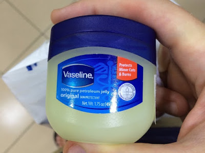 This Vaseline Trick Can Help You Remove Unwanted Hair Immediately