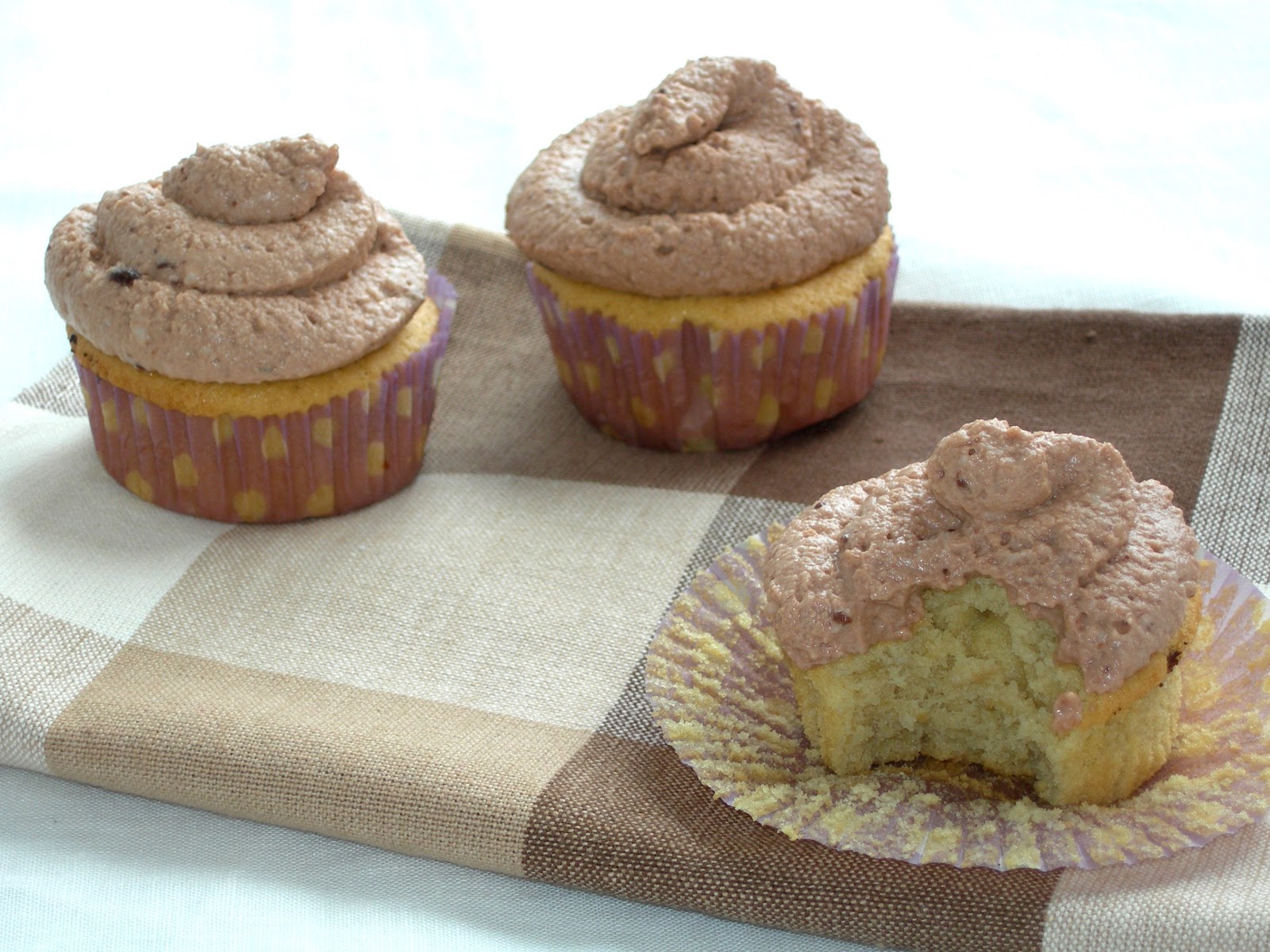 Cupcakes de coco y chocolate Magdalenas de Chocolate