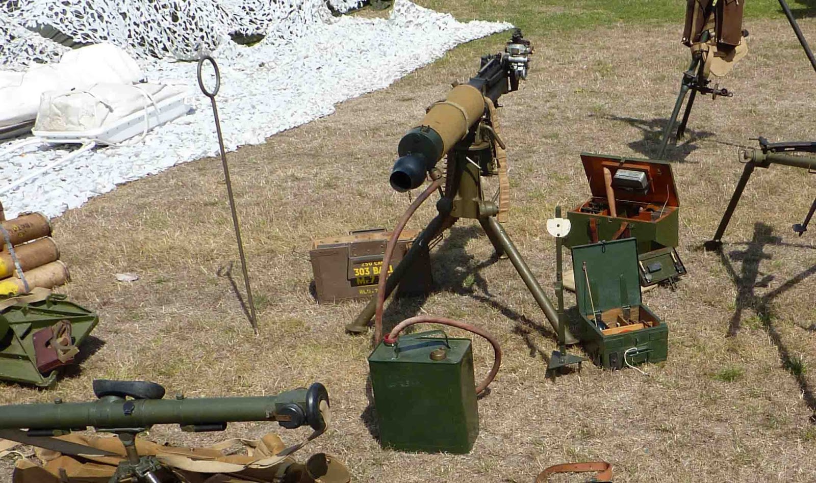 Vickers Limited welcome to the world of weapons: Vickers machine gun