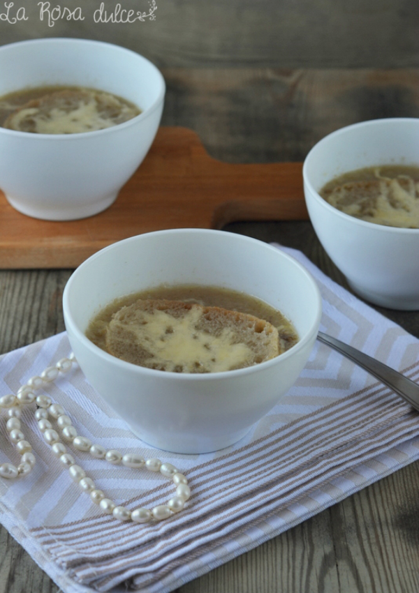 Sopa de cebolla francesa