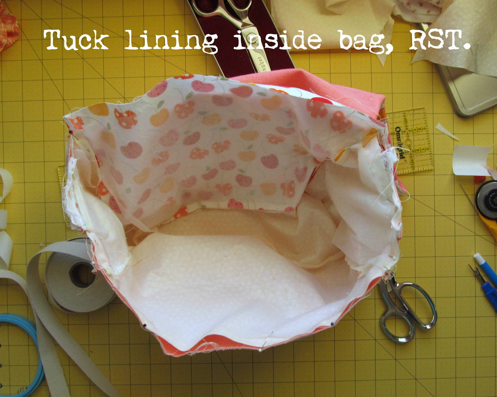 Pickup Some Creativity: Boxy Messenger Bag Tutorial