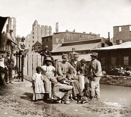 Un grupo de esclavos liberados en Richmond, Virginia